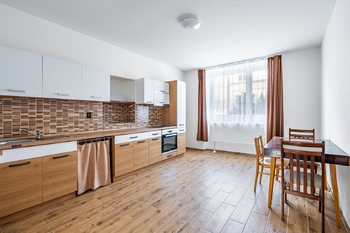  Výrobní, skladovací areál, Čelčice, Prostějov - Prodej výrobních prostor 520 m², Čelčice