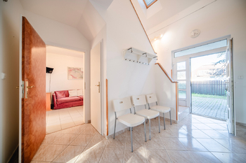 Prodej domu 190 m², Statenice