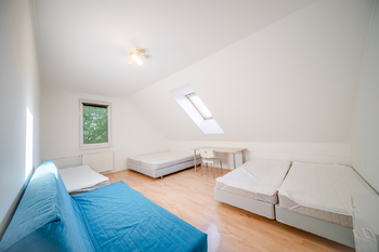Prodej domu 190 m², Statenice