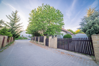 Prodej domu 190 m², Statenice