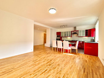 Prodej bytu 3+kk v osobním vlastnictví 78 m², Praha 4 - Michle
