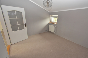 Ložnice č. 2. - Pronájem bytu 3+kk v osobním vlastnictví 44 m², Libiš