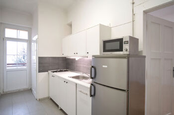 Kuchyňský kout - Pronájem bytu 2+kk v osobním vlastnictví 50 m², Praha 7 - Holešovice
