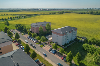 Dron - pohled od Čakovic - Prodej bytu 4+kk v osobním vlastnictví 90 m², Praha 9 - Čakovice