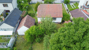 dům a garáž - Prodej, Zliv