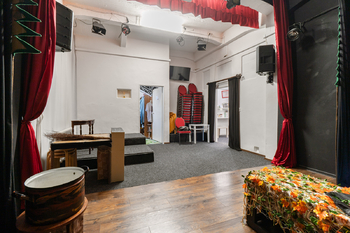 Prodej obchodních prostor 591 m², Praha 10 - Strašnice