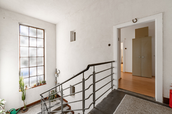 Prodej obchodních prostor 591 m², Praha 10 - Strašnice