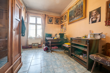 Prodej domu 360 m², Okřínek