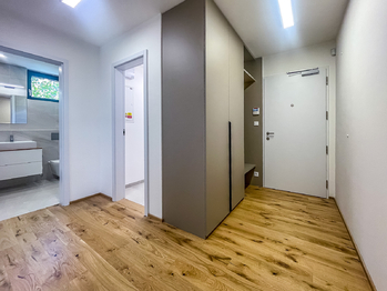 Pronájem bytu 2+kk v osobním vlastnictví 62 m², Praha 4 - Nusle