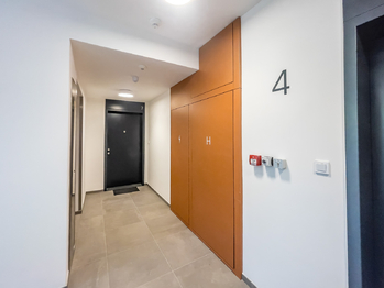 Pronájem bytu 2+kk v osobním vlastnictví 62 m², Praha 4 - Nusle