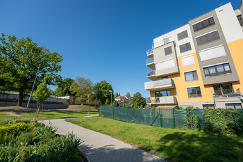 Prodej bytu 1+kk v osobním vlastnictví 41 m², Praha 8 - Čimice