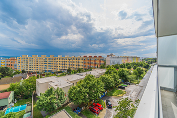 Prodej bytu 2+kk v osobním vlastnictví 49 m², Praha 10 - Horní Měcholupy