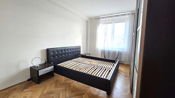 Pronájem bytu 3+kk v osobním vlastnictví 74 m², Praha 4 - Nusle