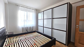 Pronájem bytu 3+kk v osobním vlastnictví 74 m², Praha 4 - Nusle