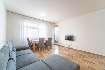 Pronájem bytu 2+kk v osobním vlastnictví 52 m², Praha 10 - Uhříněves