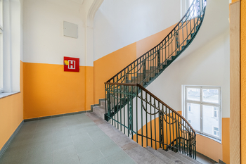 Prodej nájemního domu 1039 m², Plzeň