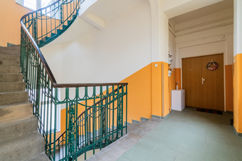 Prodej nájemního domu 1039 m², Plzeň