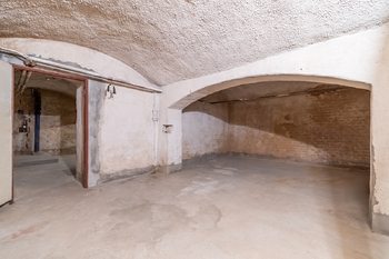 Prodej nájemního domu 1039 m², Plzeň