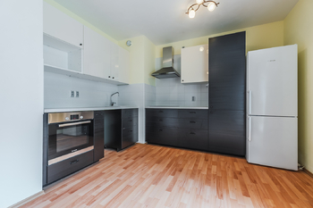 Prodej bytu 2+kk v osobním vlastnictví 92 m², Praha 10 - Hostivař