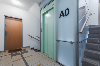 Prodej bytu 2+kk v osobním vlastnictví 92 m², Praha 10 - Hostivař