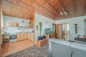 obývací pokoj - Prodej bytu 3+1 v osobním vlastnictví 57 m², Kladno