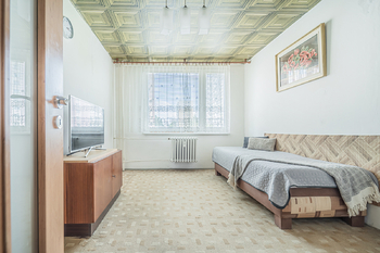 pokoj - Prodej bytu 3+1 v osobním vlastnictví 57 m², Kladno