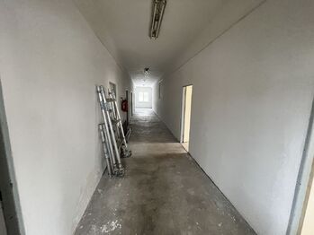 Pronájem výrobních prostor 206 m², Pelhřimov