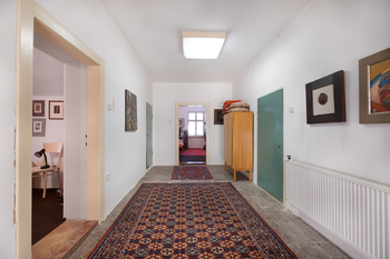 Prodej kancelářských prostor 280 m², Moravský Beroun