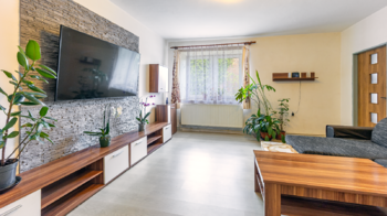 obývací pokoj přízemí - Prodej domu 231 m², Bezděz