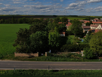 Prodej pozemku 1339 m², Poštovice