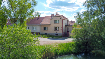 Pohled z přední strany - Prodej domu 96 m², Dubňany