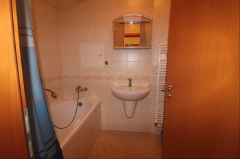 Pronájem bytu 1+kk v osobním vlastnictví 45 m², Praha 10 - Záběhlice