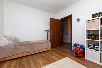 Dětská hernička - Prodej domu 144 m², Veltrusy