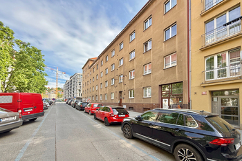 Prodej v osobním vlastnictví, Praha 9 - Čakovice