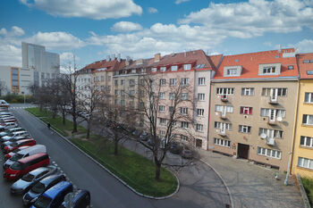 Pronájem bytu 1+1 v osobním vlastnictví 40 m², Praha 4 - Nusle