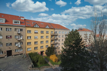 Pronájem bytu 1+1 v osobním vlastnictví 40 m², Praha 4 - Nusle