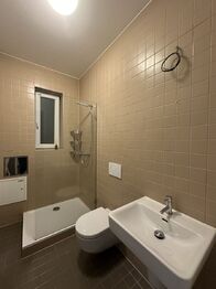 Pronájem bytu 1+1 v osobním vlastnictví 40 m², Praha 4 - Nusle