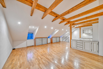 Pronájem bytu 2+kk v osobním vlastnictví 99 m², Poděbrady