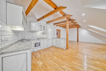 Pronájem bytu 2+kk v osobním vlastnictví 99 m², Poděbrady