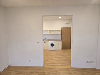Byt - Pronájem bytu 1+1 v osobním vlastnictví 34 m², Dvůr Králové nad Labem