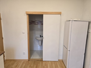 Byt - Pronájem bytu 1+1 v osobním vlastnictví 34 m², Dvůr Králové nad Labem