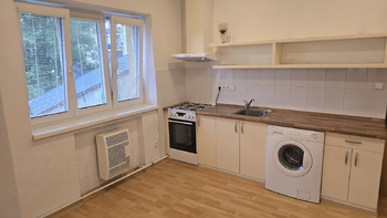 Byt - Pronájem bytu 1+1 v osobním vlastnictví 34 m², Dvůr Králové nad Labem 