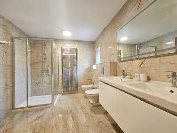Prodej skladovacích prostor 1200 m², Vejprty
