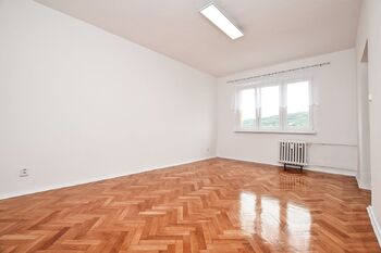 Pronájem bytu 2+1 v osobním vlastnictví 54 m², Most