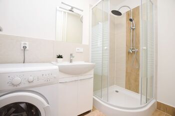 Pronájem bytu 2+1 v osobním vlastnictví 54 m², Most