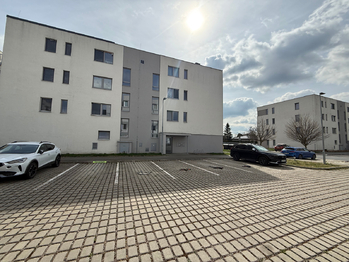 Prodej bytu 1+kk v osobním vlastnictví 39 m², Velký Osek
