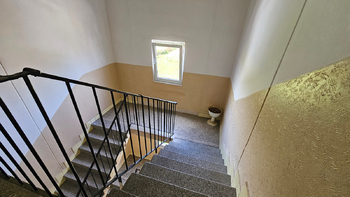 Prodej v osobním vlastnictví, Kámen