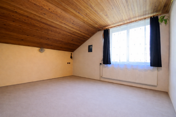 Vizualizace prázdného pokoje - Prodej domu 153 m², Holoubkov