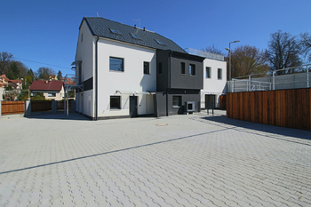 Pronájem v osobním vlastnictví, Štěnovice