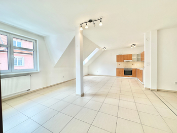 Prodej bytu 3+kk v osobním vlastnictví 112 m², Kladno